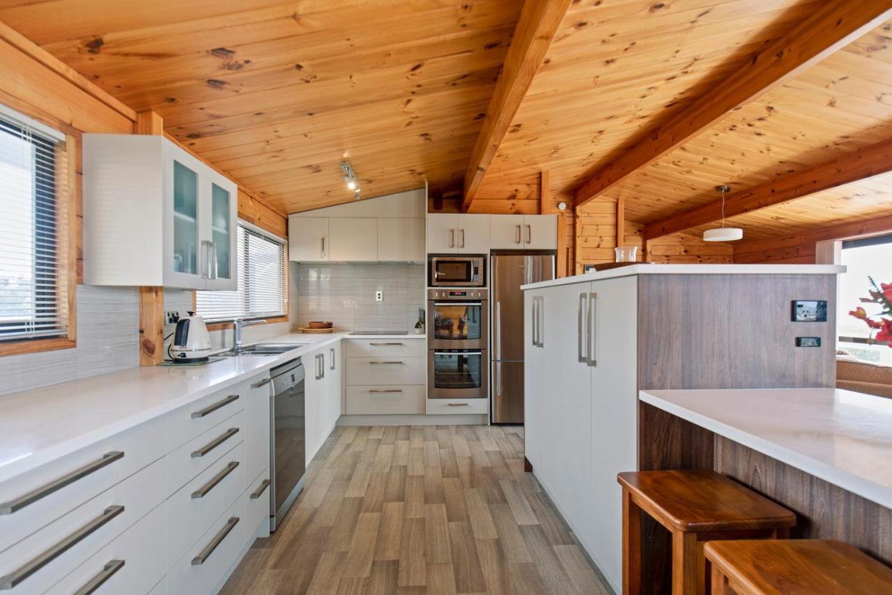 Oceanside Bach - Mount Maunganui Holiday Home Buitenkant foto